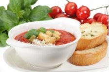 Gazpacho, zuppa fredda di verdure originaria della Spagna